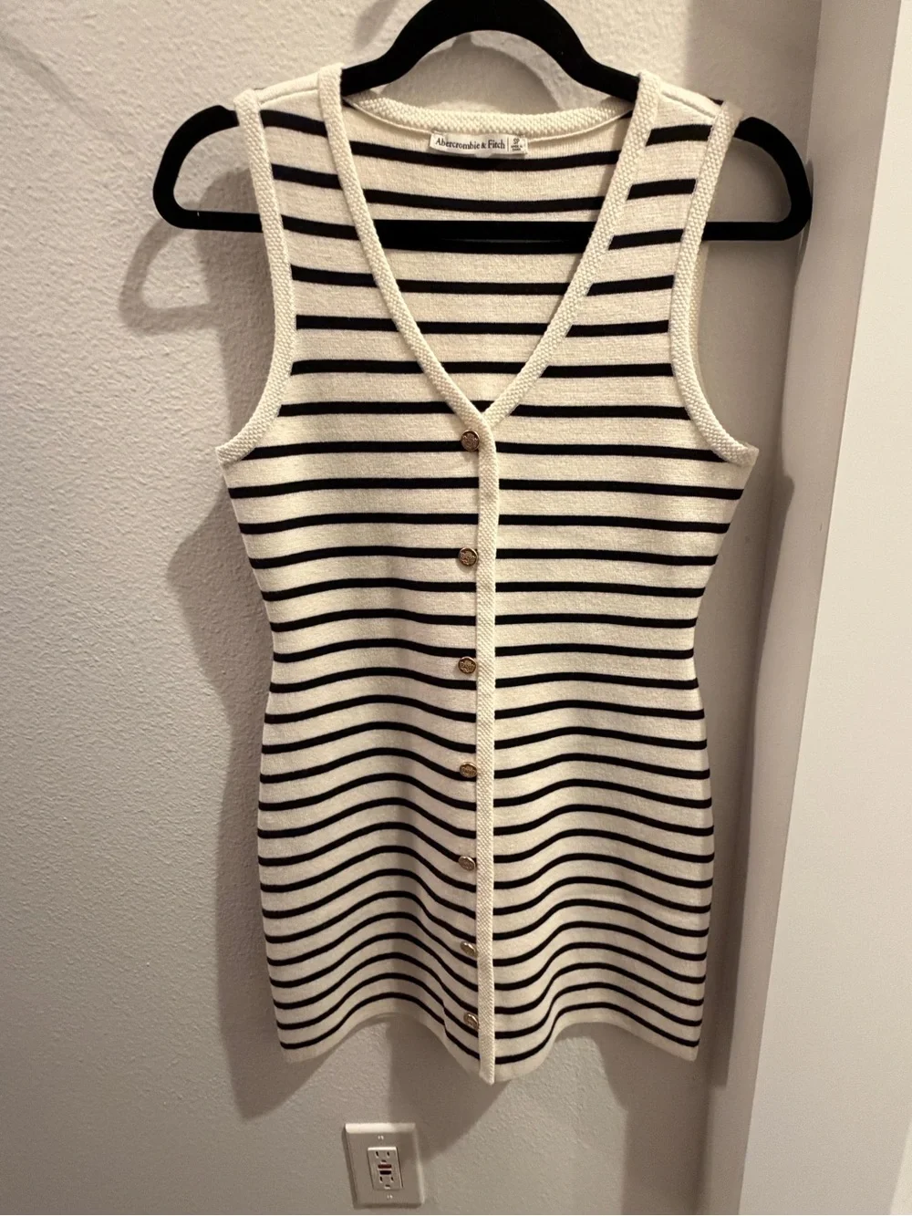 NWOT Abercrombie & Fitch Cream and Black Striped Button-Front Tank